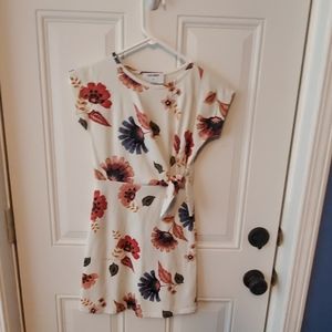 💥5 for $25💥 NWOT boho knot dress